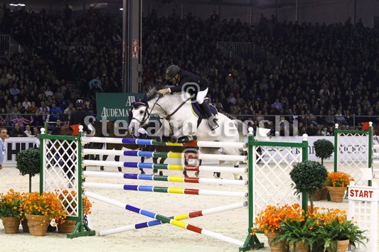 ARIOLDI R_XX_MILANO_2010_SS3_2195.jpg